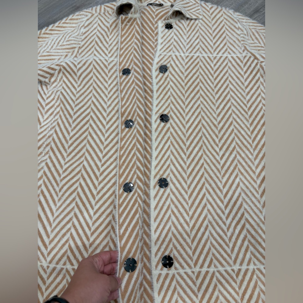 Cyrus Tan Chevron Teddy Jacket Size L - Picture 4 of 8
